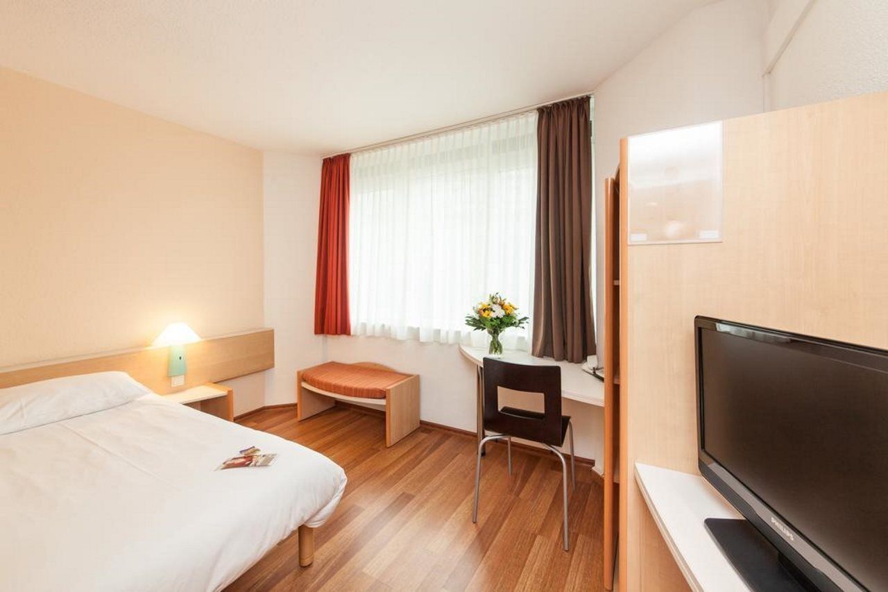 Select Hotel Wiesbaden City Eksteriør bilde